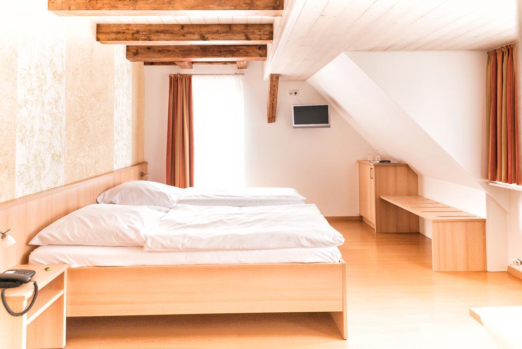 Gasthof Zum Lamm Gomadingen Zewnętrze zdjęcie